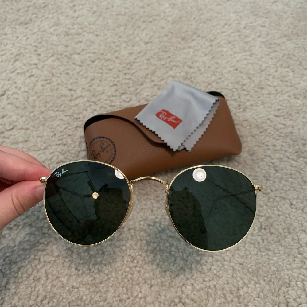 Gold and green rayban sunglasses